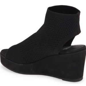 Warrick Knit Sandal - Eileen Fisher Size 39